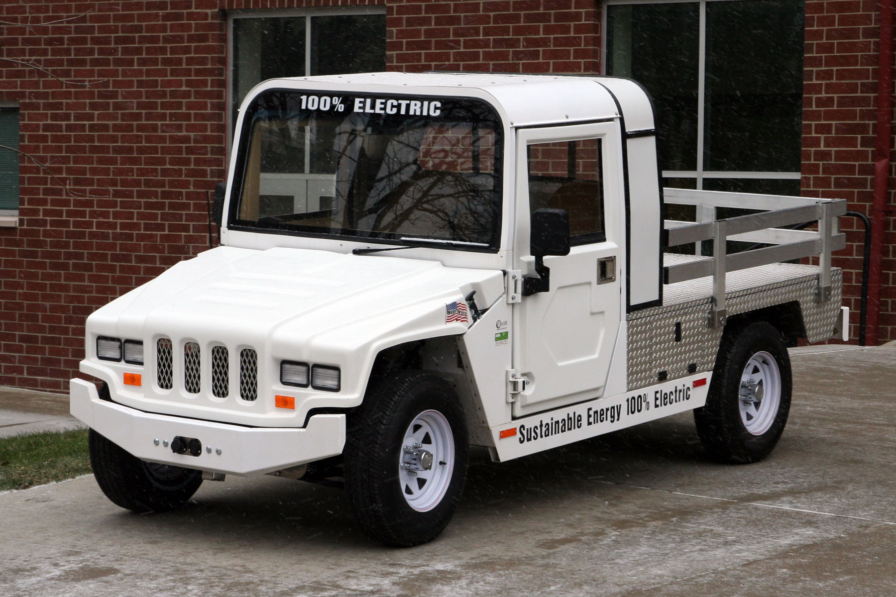 U Akron all electric utility truck