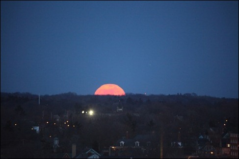 supermoon-2011-susanwagner-moonrise