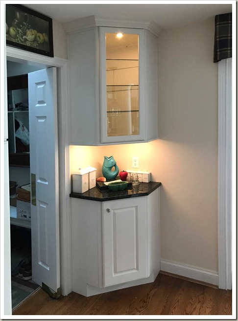 KitchenCornerCabinetLights