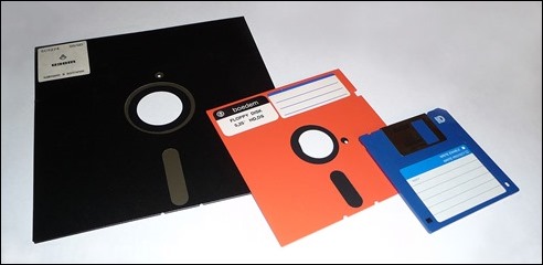 1200px-Floppy_disk_2009_G1
