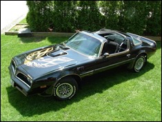 Smokey-and-the-Bandit-Car-1-768x576