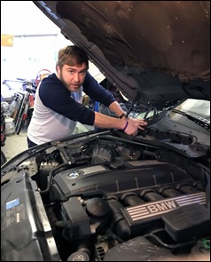 TaylorWorkingOnBMW528i190112