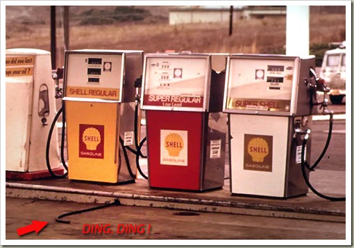 ShellGasStationPumps1970s_D