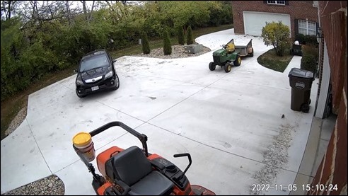 DrivewayShufflingWyzeCam221105