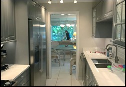 Condo1718KitchenF180924